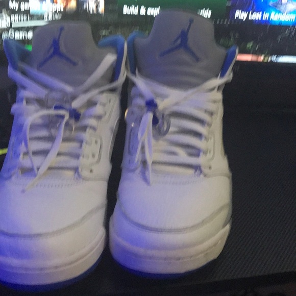 Jordan 5 stealth selling or trade